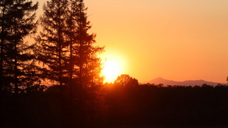 大きな夕日